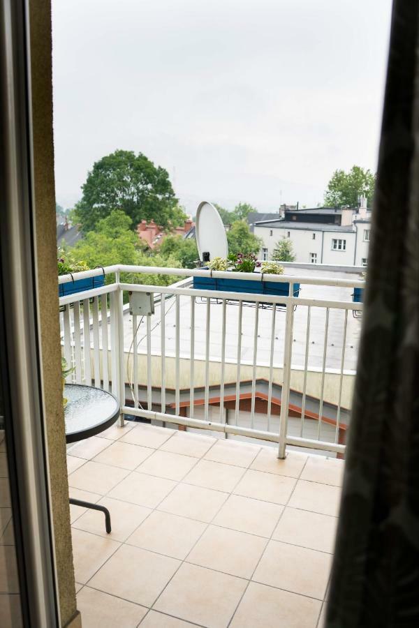 Rainbow Z Prywatnym Parkingiem Apartment Bielsko-Biala Exterior foto